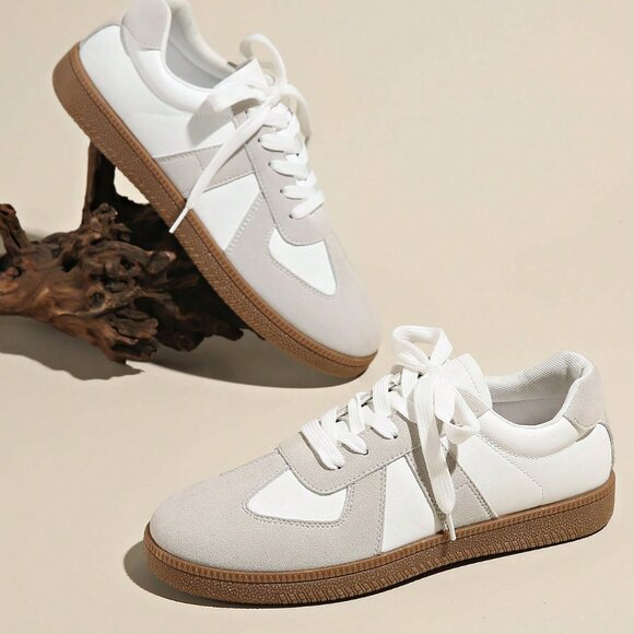 Women's Washable Round Toe Low Top Casual Sneakers - Picture 2 of 6